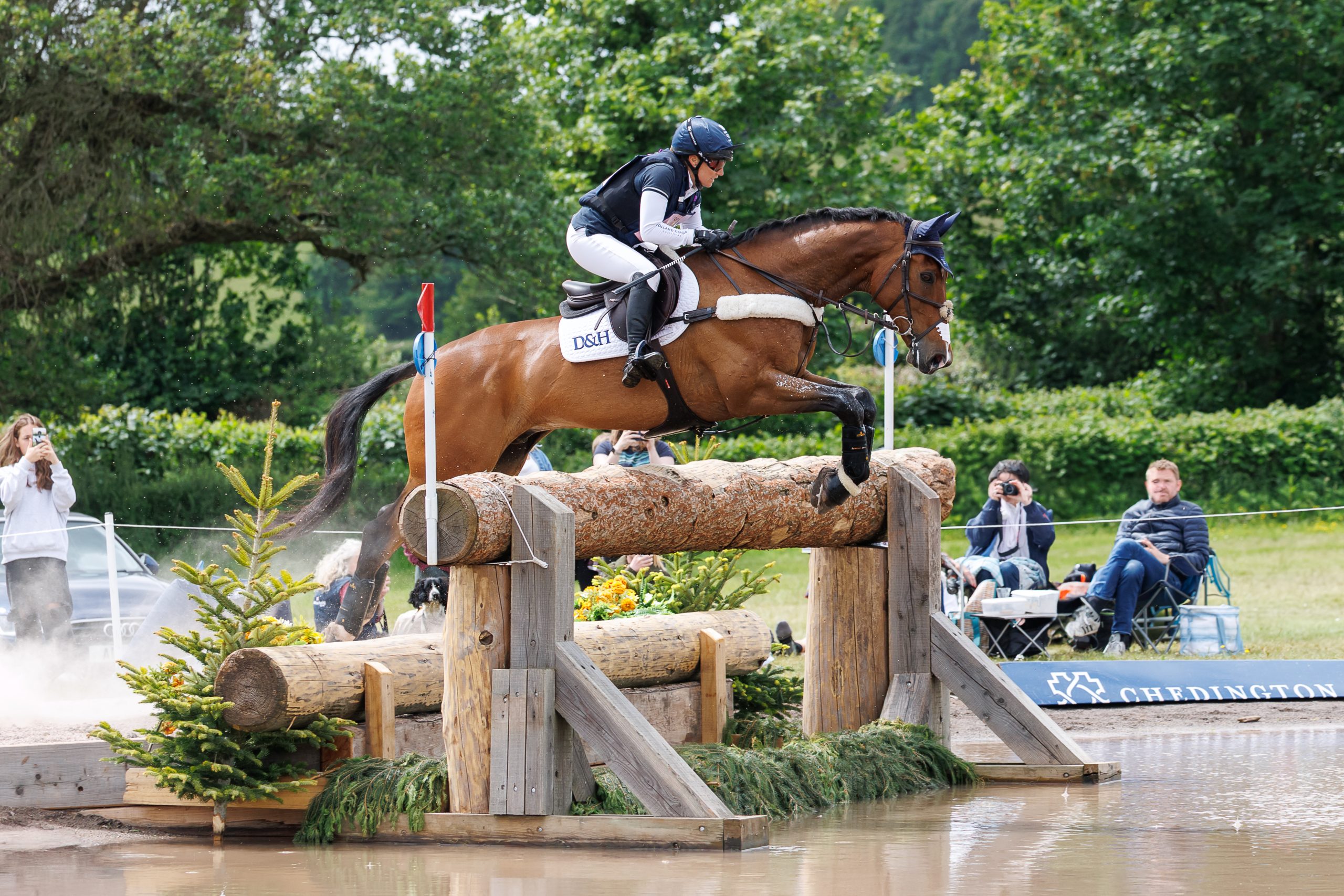 Laura Collett (GBR) rides London 52 during the cross country for the FEI Eventing Nations Cup CCIO4*-S. 2025 Bicton International Horse Trials. Bicton Arena. East Devon, England. Sunday 25 May 2025. Copyright Photo: Libby Law Photography
